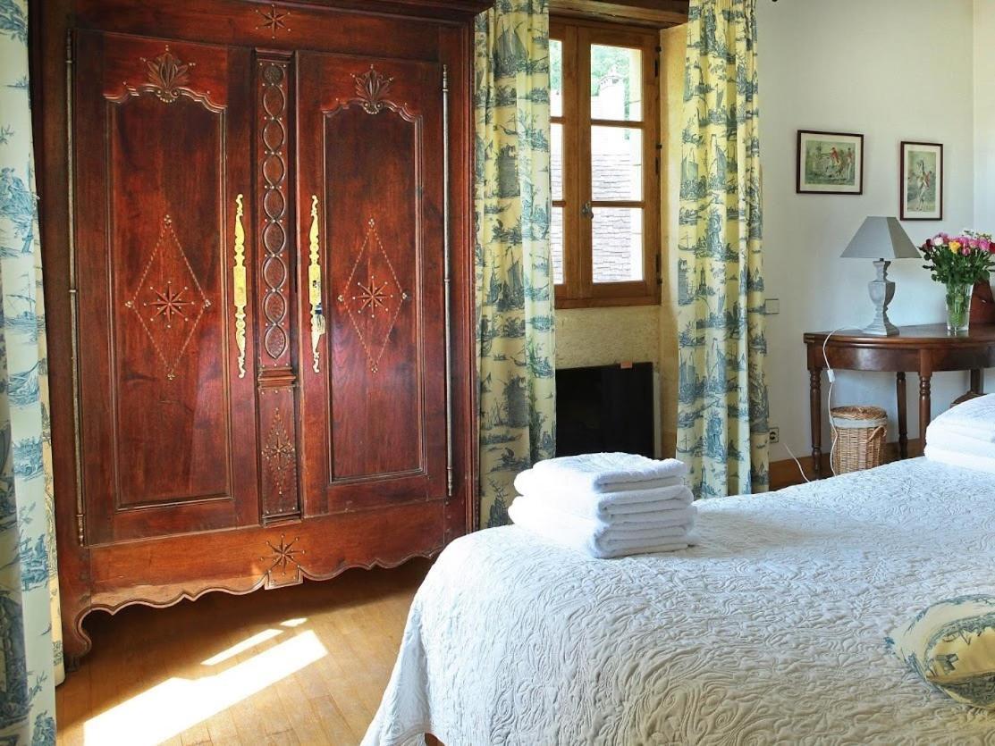 Chambre d'Hôtes La Rossillonie Beynac-et-Cazenac Quarto foto
