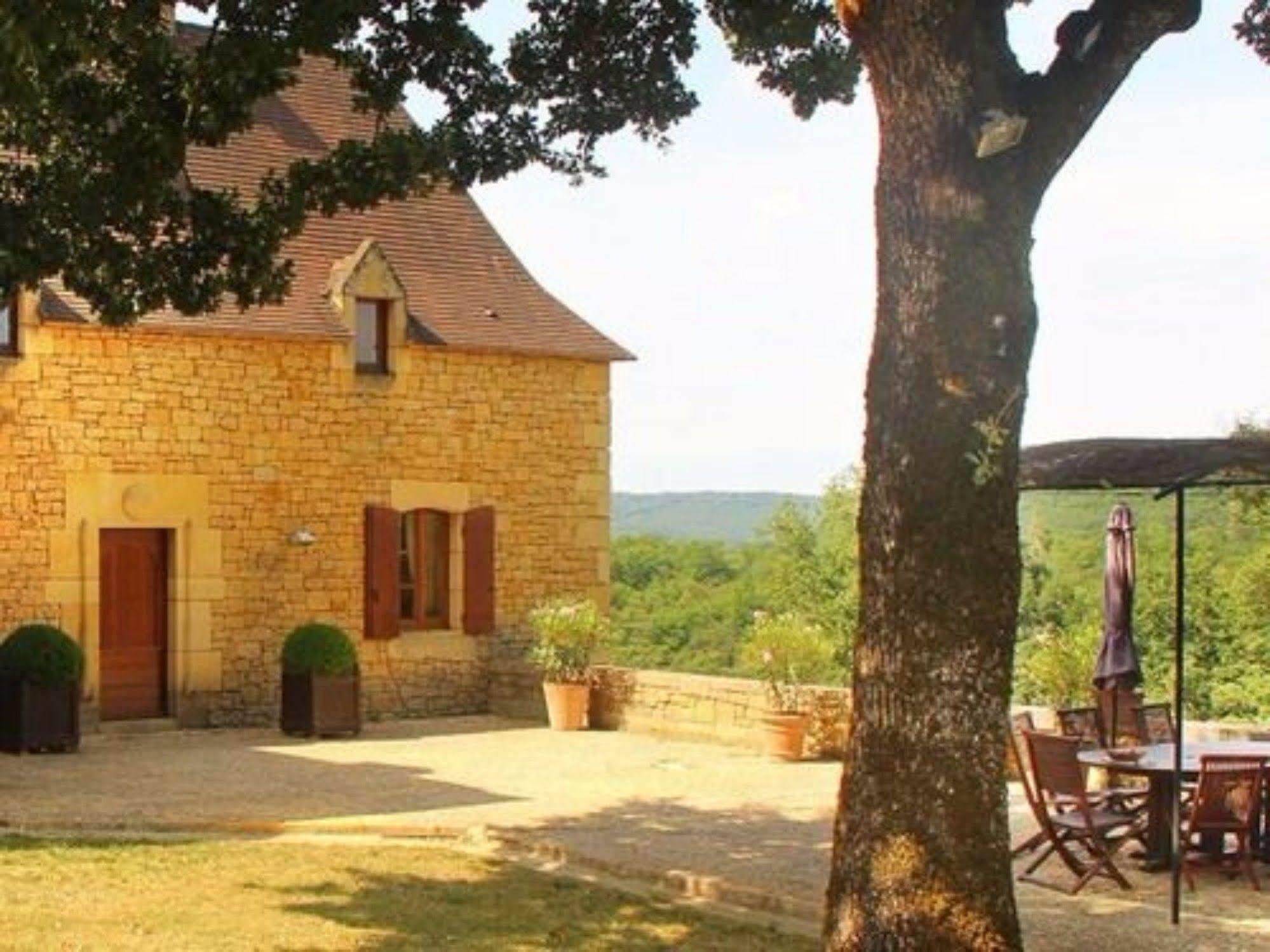 Chambre d'Hôtes La Rossillonie Beynac-et-Cazenac Exterior foto