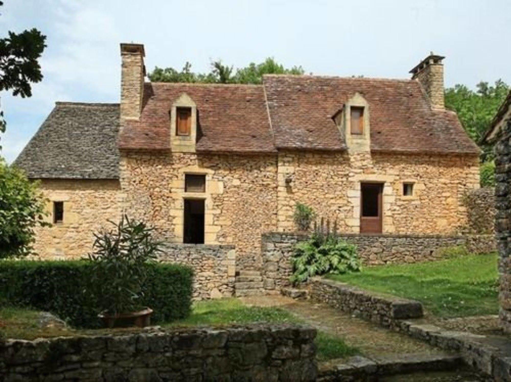 Chambre d'Hôtes La Rossillonie Beynac-et-Cazenac Exterior foto