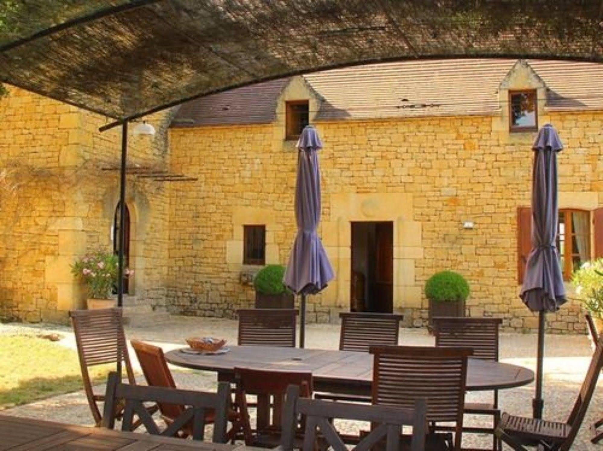 Chambre d'Hôtes La Rossillonie Beynac-et-Cazenac Exterior foto